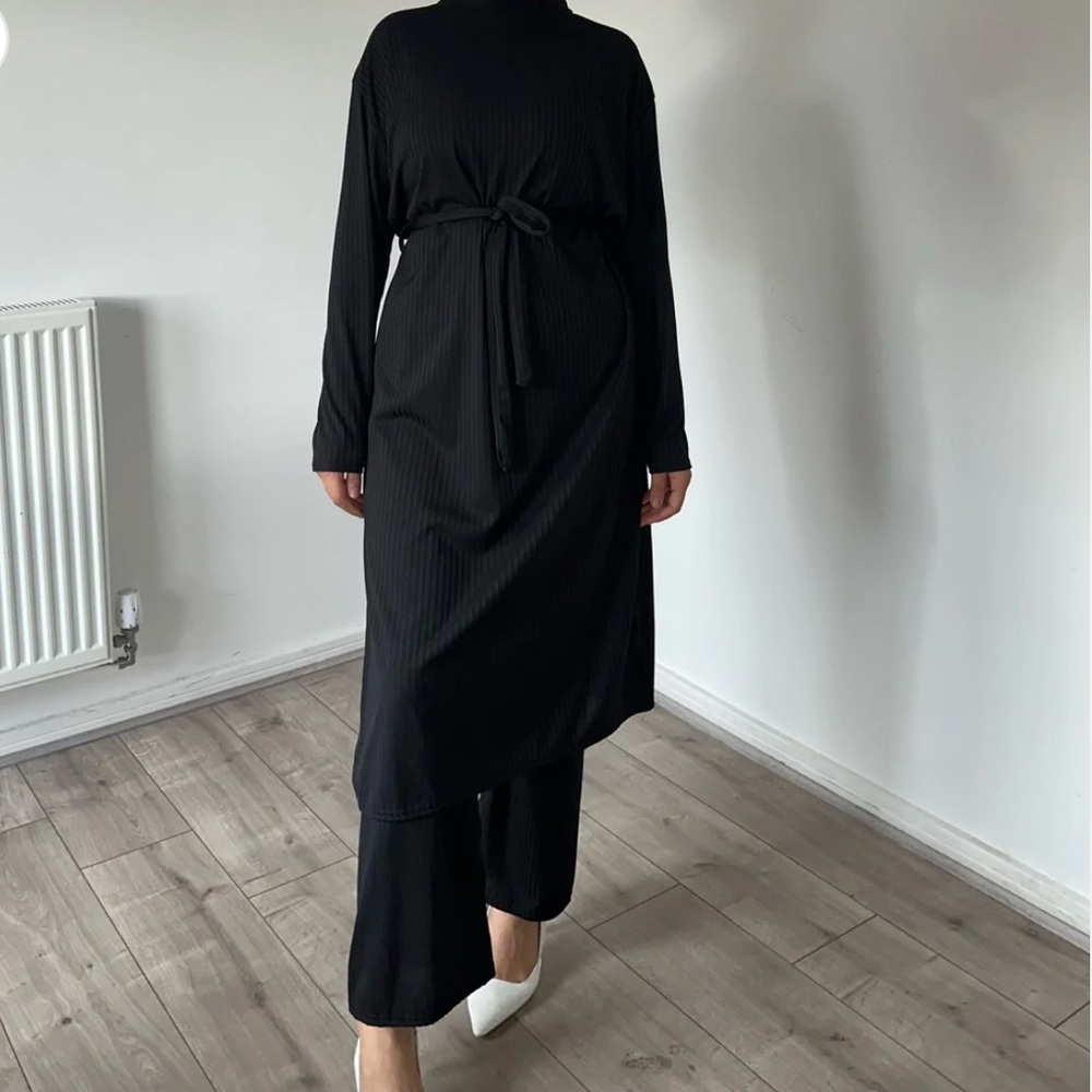 BUNDLE Two Piece Modest wear - Picture 3 of 3